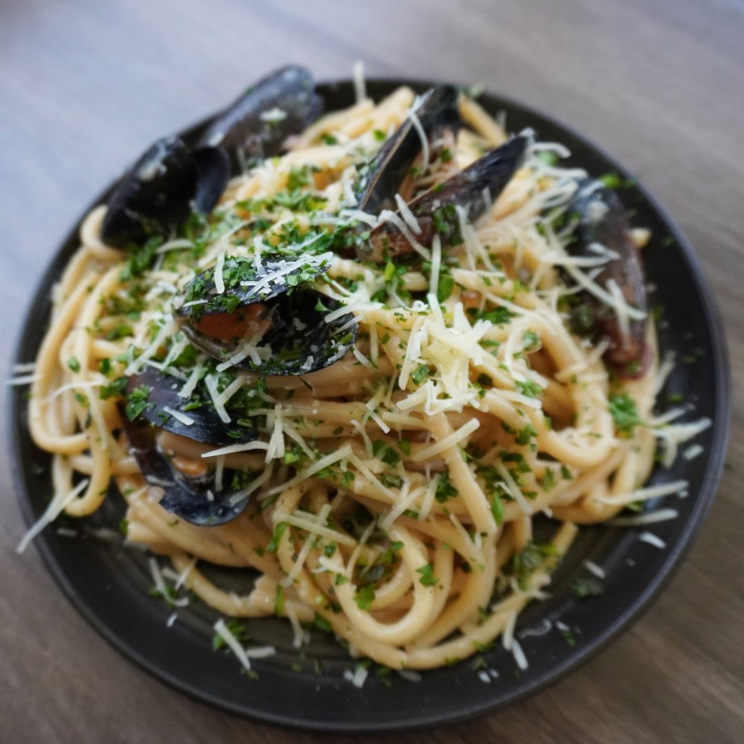 Mussels with Bucatini